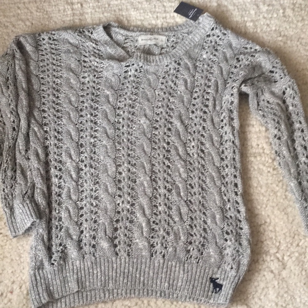 Lovely Abercrombie Grey Sweater
